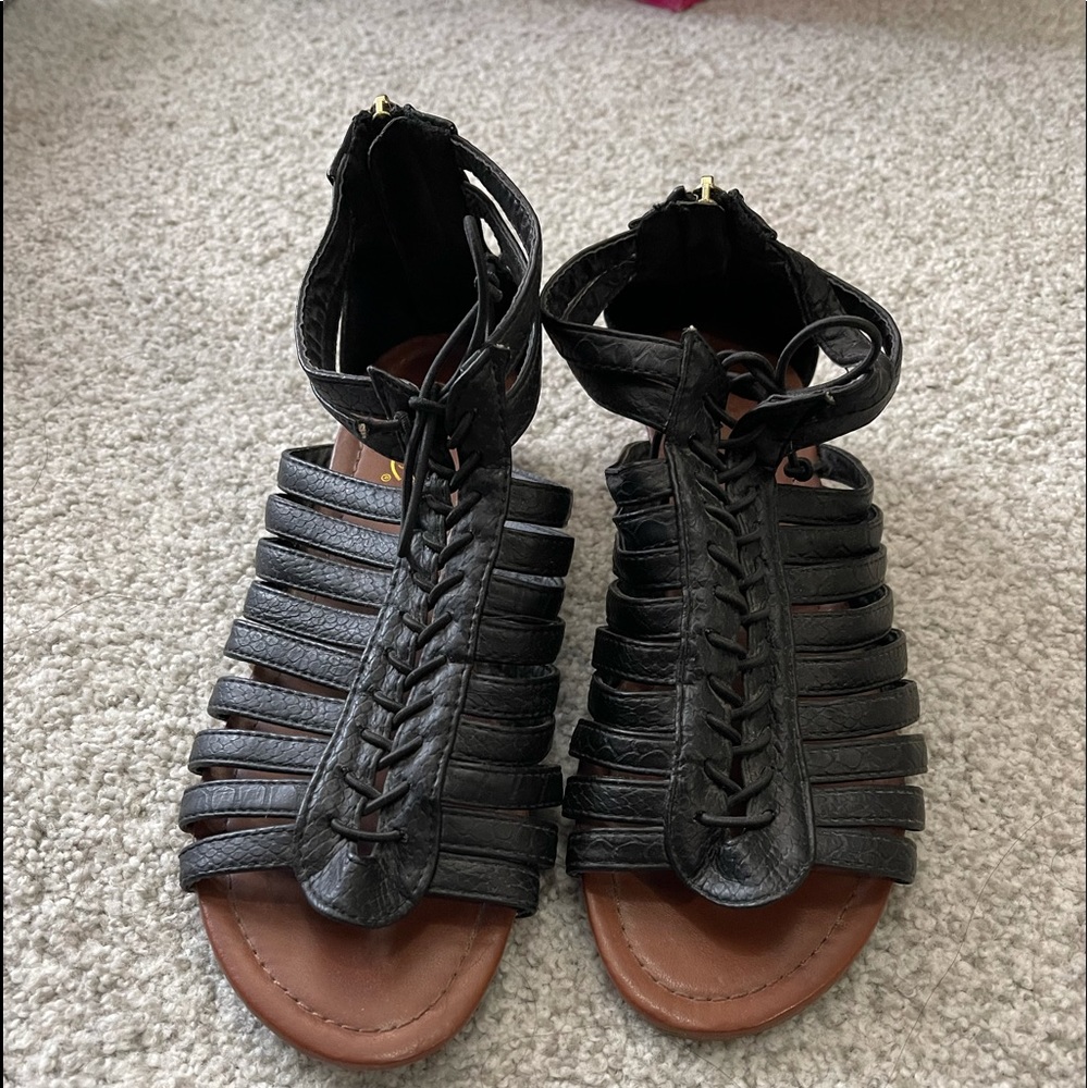 Women’s sandals